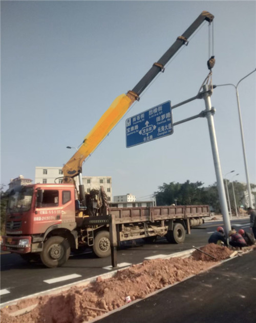武威市设备吊装租赁吊车要用多大吊车