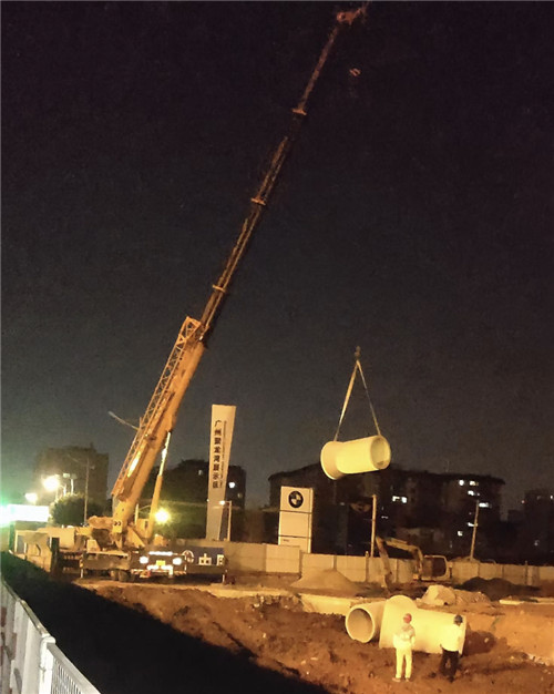 武威市“弯臂矫正”—— 吊车的 “形变补偿” 技术